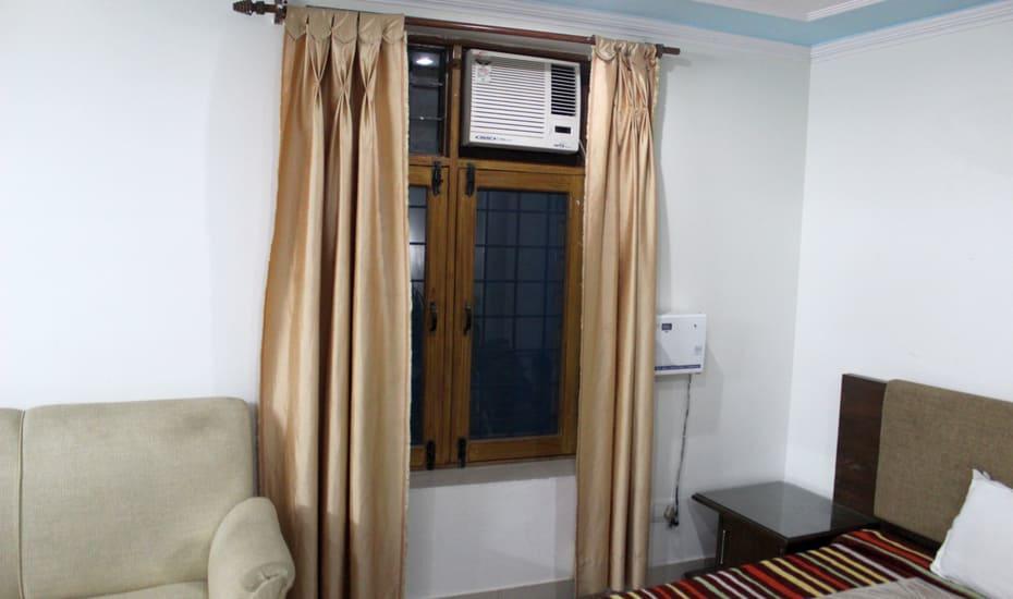 Rishīkesh Prasanna Inn المظهر الخارجي الصورة